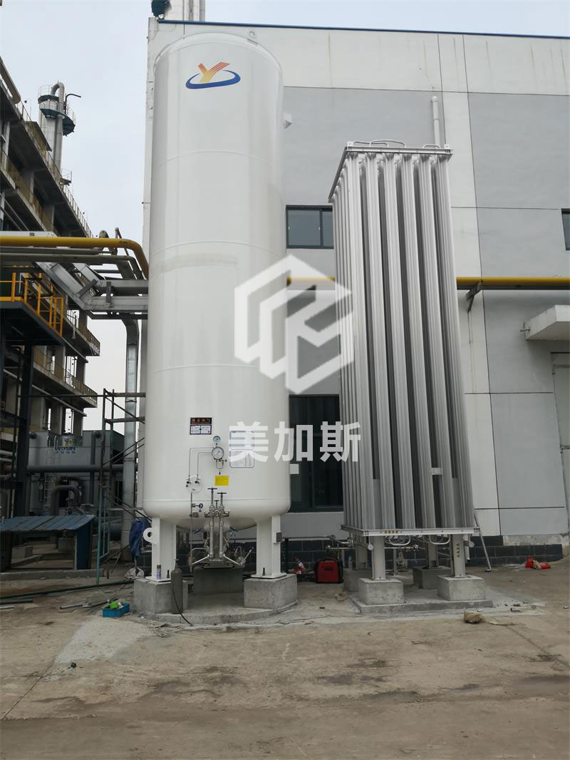 1655688700.jpg 總包-1500方液氮?dú)庹?jpg